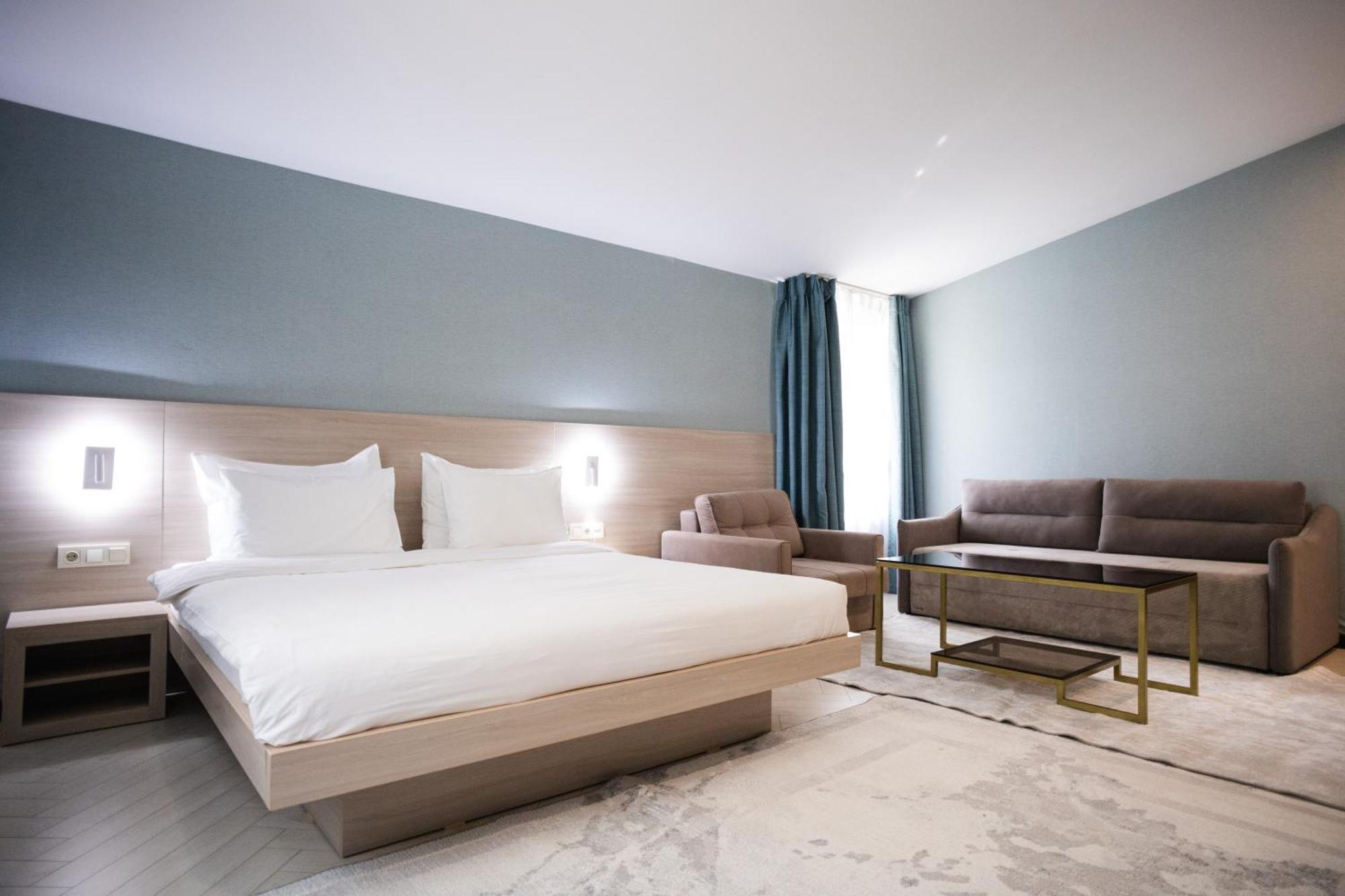 Resident Hotel Gogol الماتي المظهر الخارجي الصورة