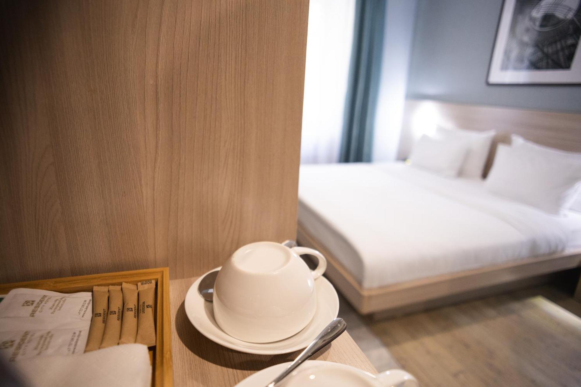 Resident Hotel Gogol الماتي المظهر الخارجي الصورة